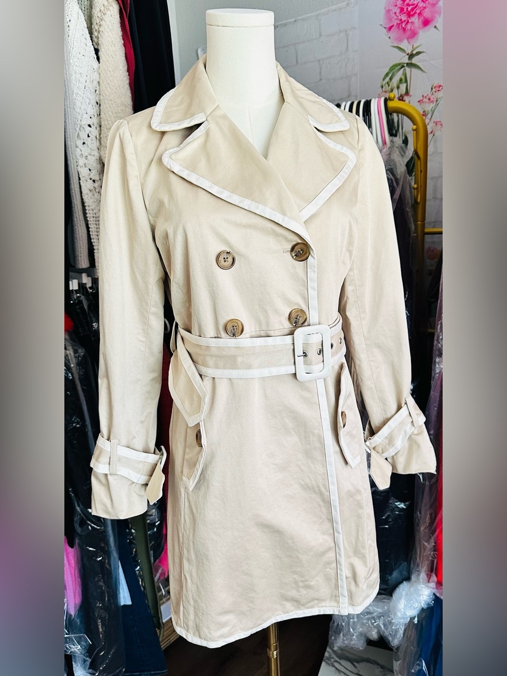 Banana Republic Petite Beige Contrast Trim Belted Trench Coat